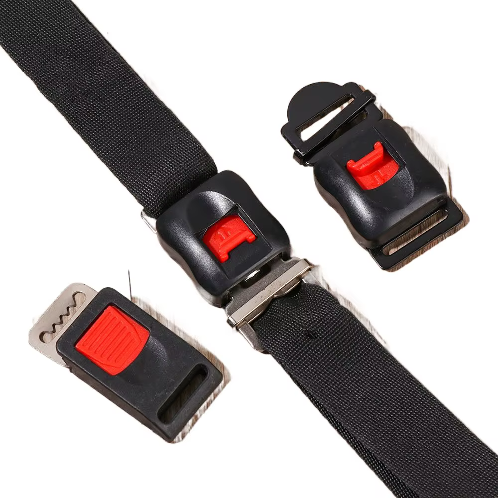Clips flexibles pour casques de vélo