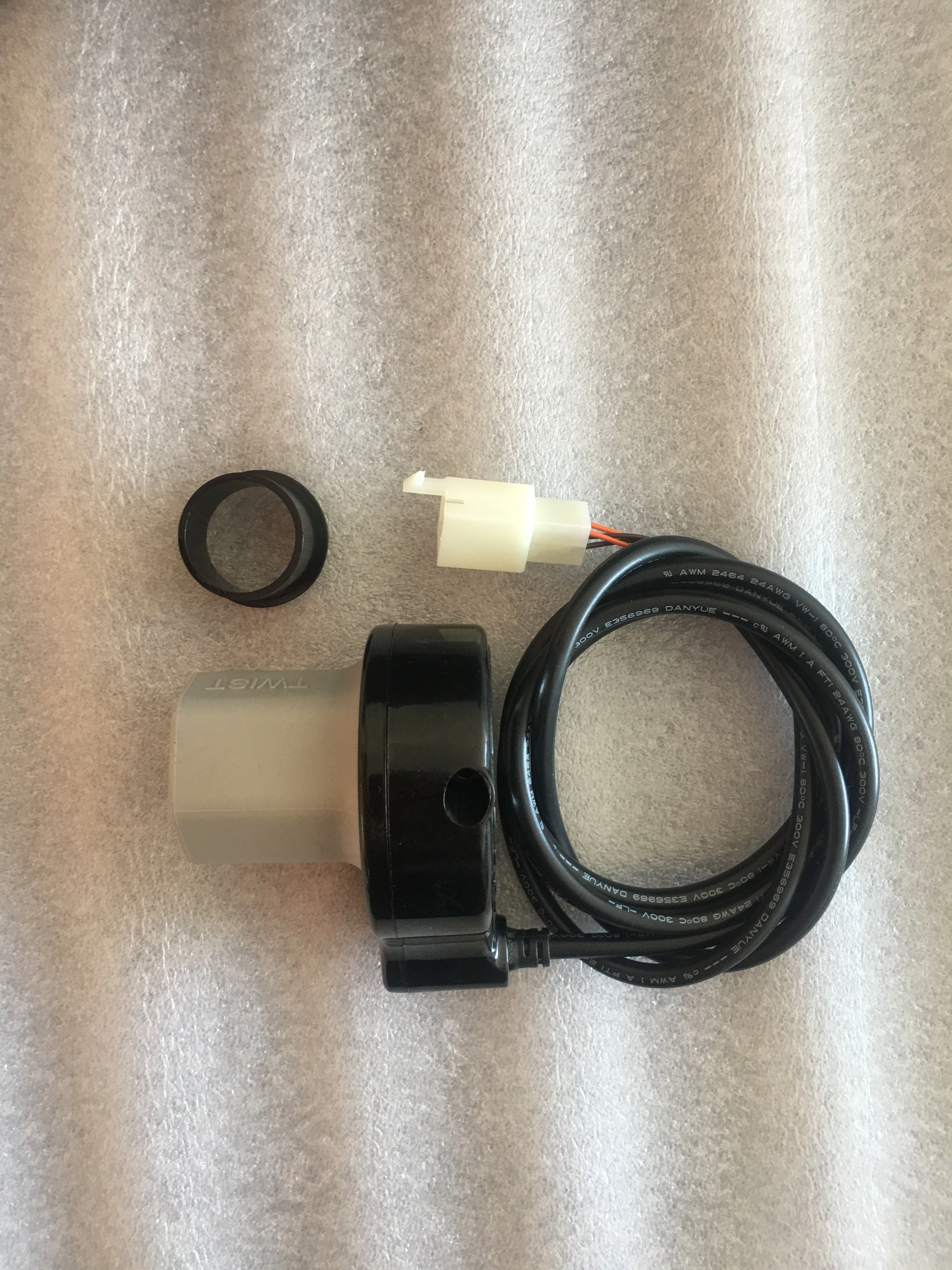 24V 4-Wire Twist Grip Throttle for Electric Razor E100 / E125 (Versions 10+) E200 (V24+)