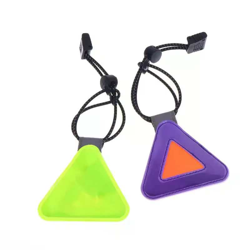 Panneaux réfléchissants triangulaires pour vélo