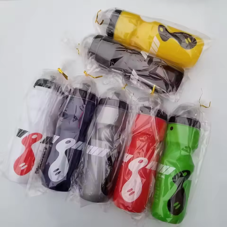 Bouteille d'eau pour vélo de montagne et de route