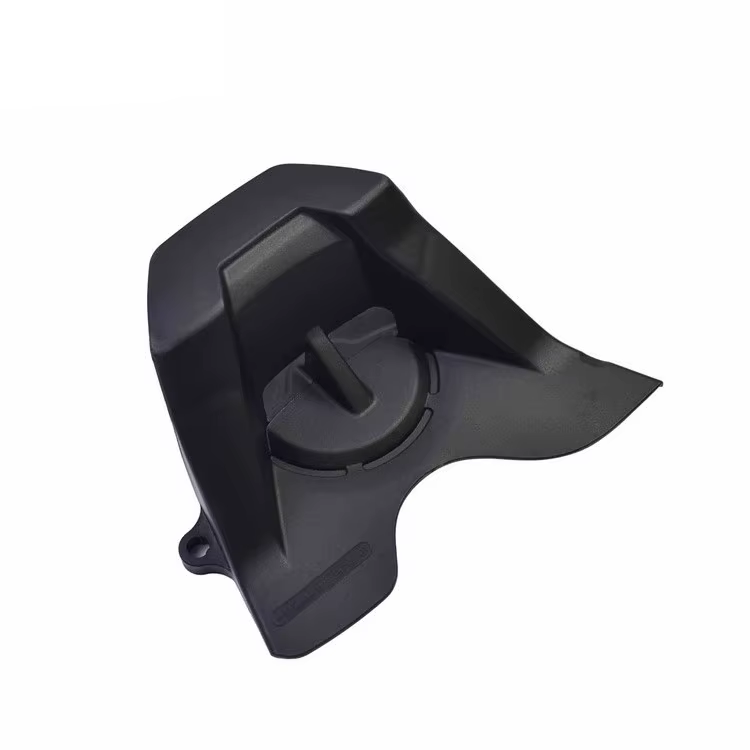 Couvercle de protection pour boîte de chaîne avant