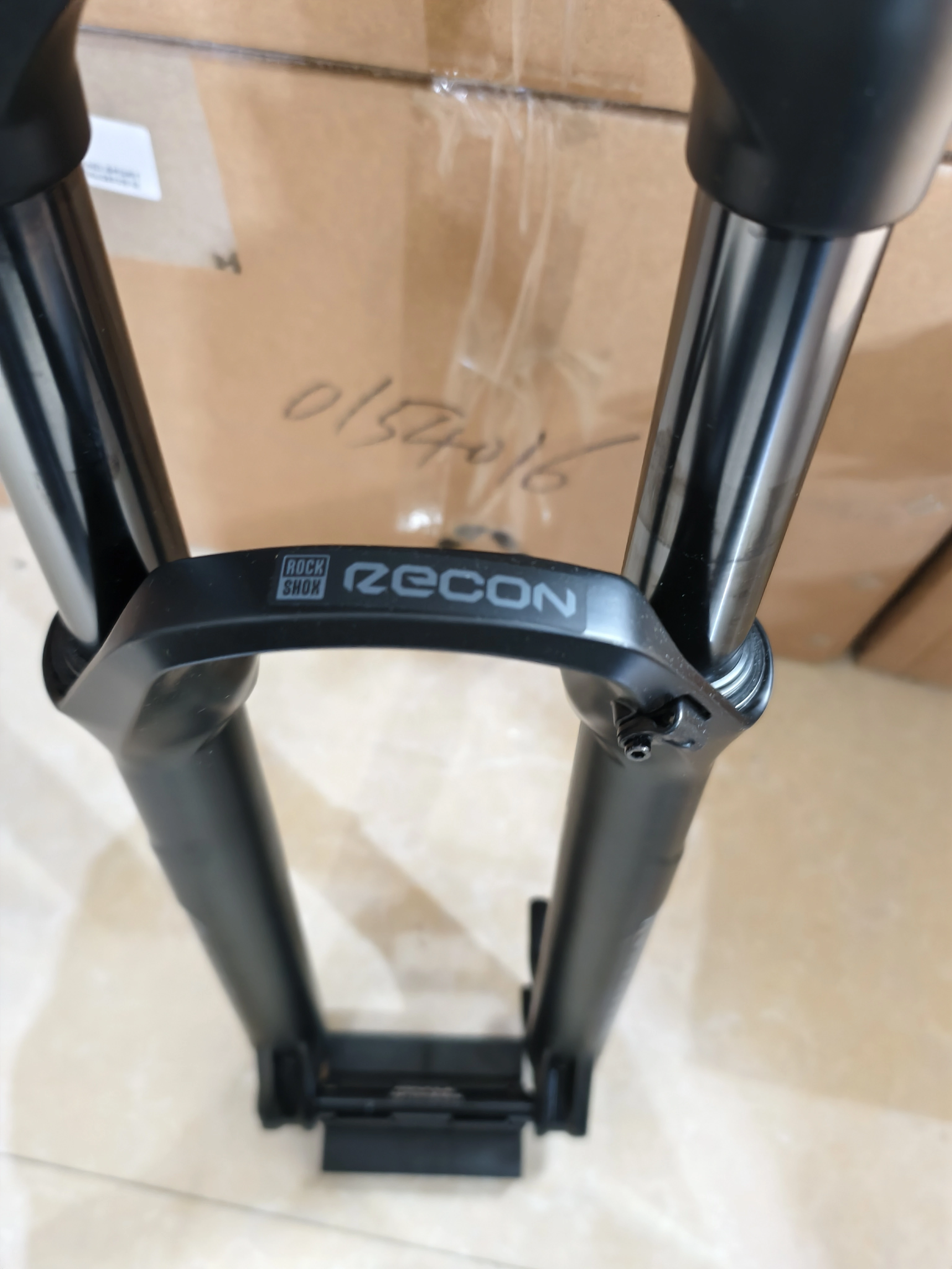ROCKSHOX VTT fourche avant Lyrik Select Recon argent RL révélation RC huile et gaz