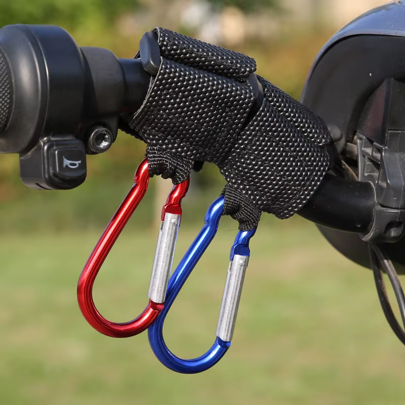 Crochets de suspension pour moto