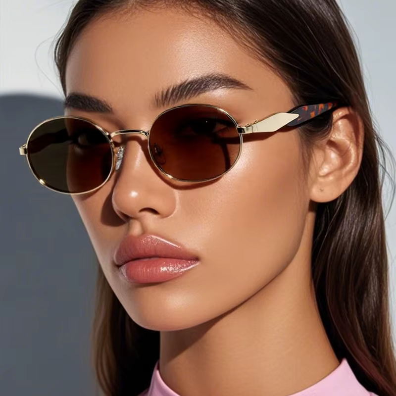 Cyclisme femme petites lunettes de soleil ovales en métal décontracté marque de mode