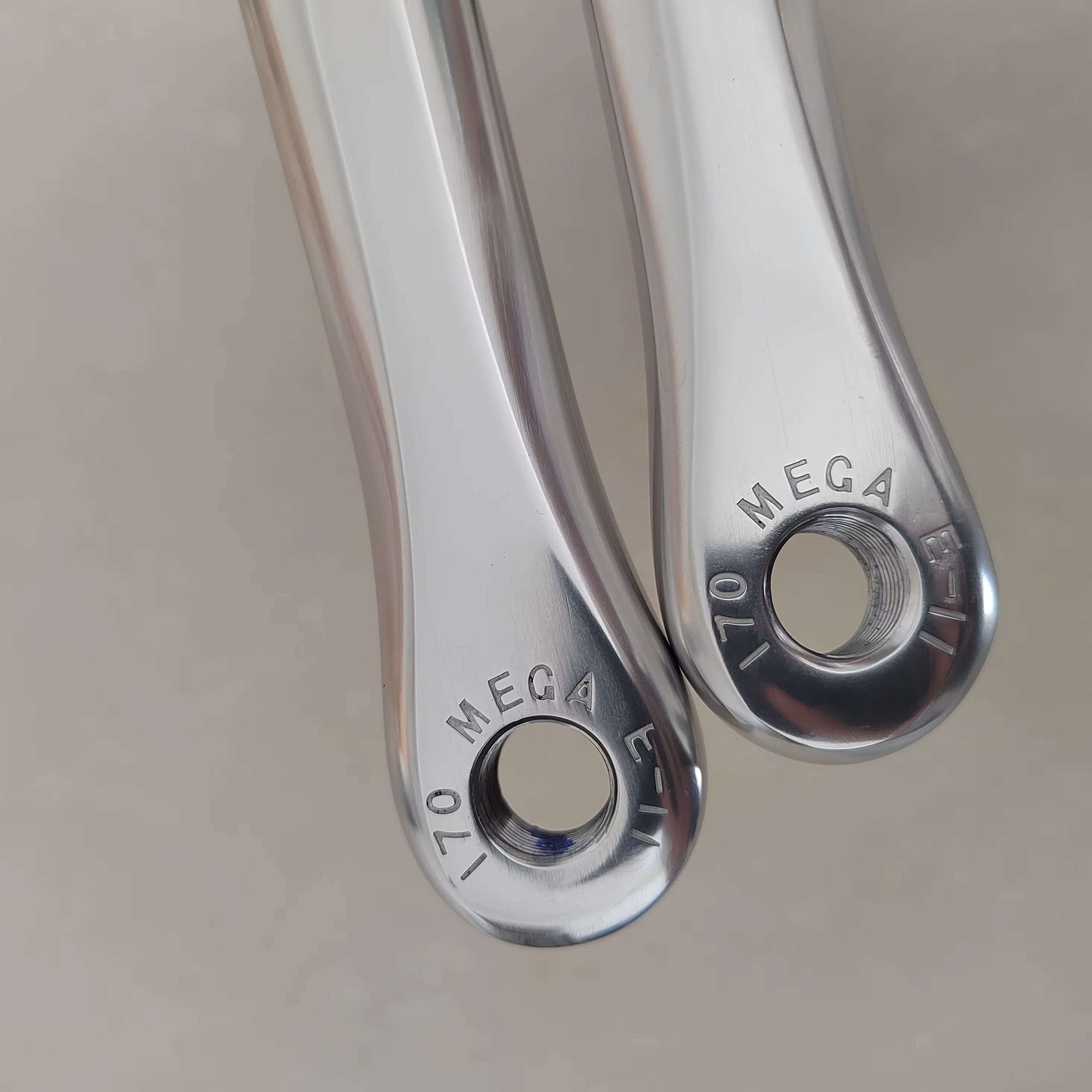 Pédalier de vélo de route 130BCD