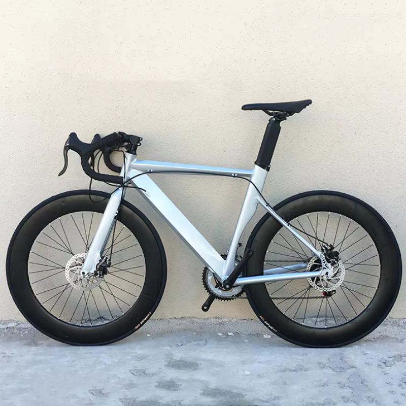 Vélo de route en alliage d'aluminium double frein à disque pour étudiants et adultes