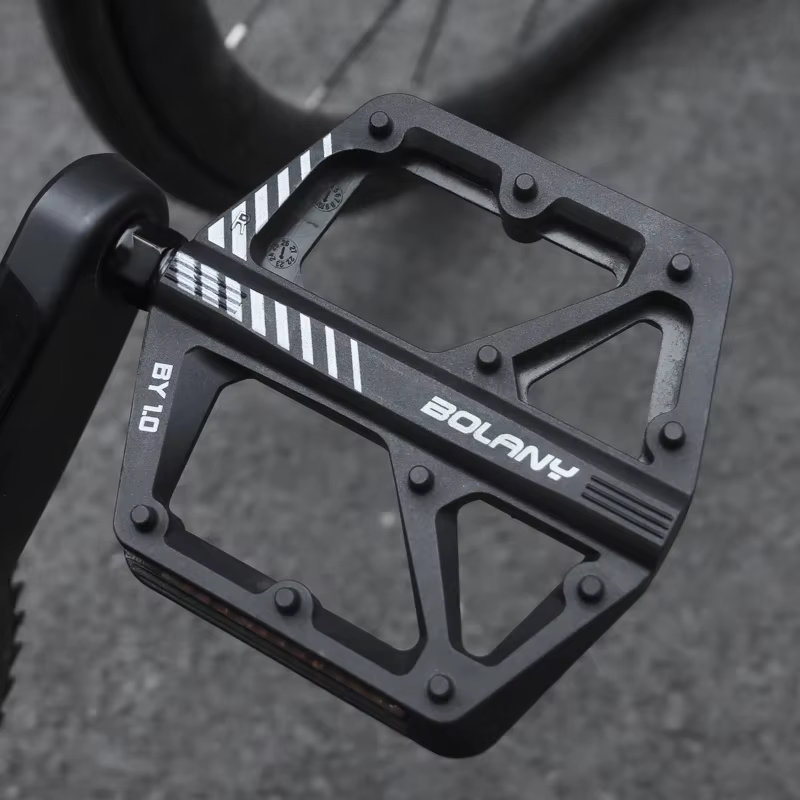 Pédale en nylon anti-aldes pour vélo de montagne
