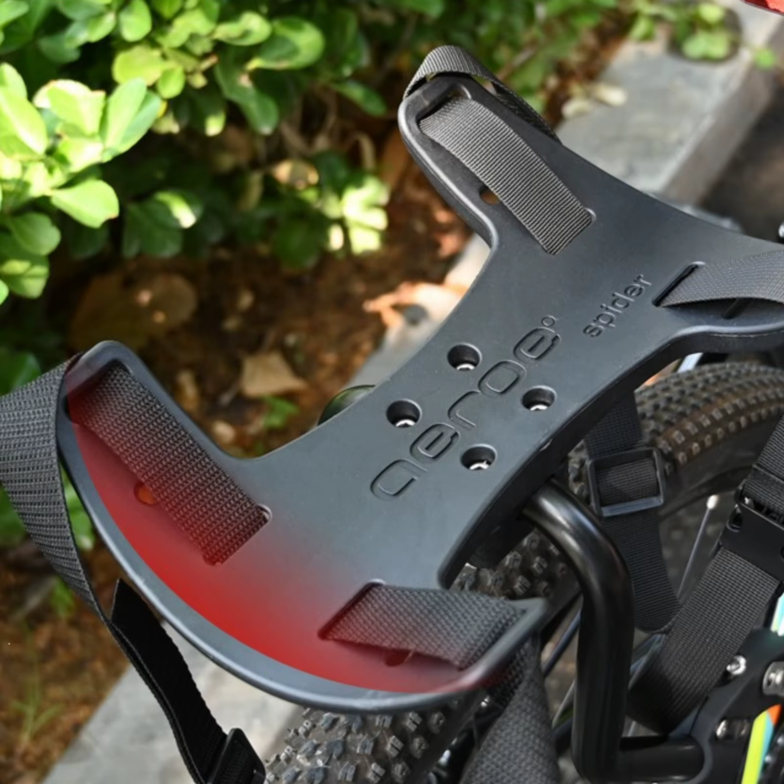 Porte-bagages arrière réglable pour vélo