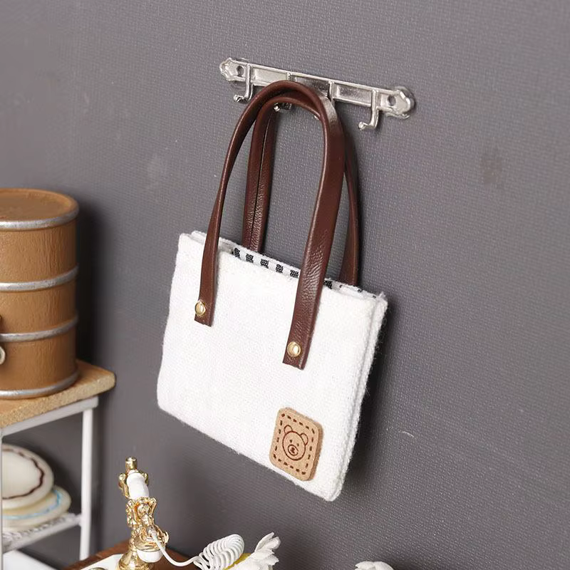 Faire semblant de jouer à des jouets ; Mini sac en toile de simulation pour maison de poupée ; Accessoires de tenue