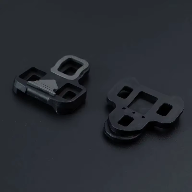 Crampons de vélo de route adaptés aux