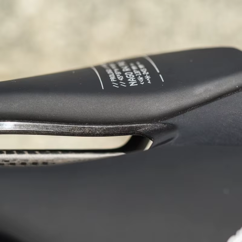 Selle de vélo Prologo Nago R4 PAS 245x147mm 245x137mm avec rail Tirox en acier T2.0