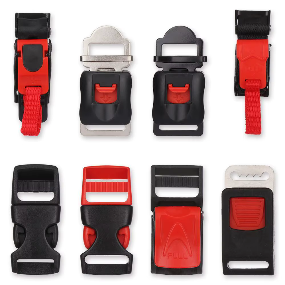 Clips flexibles pour casques de vélo