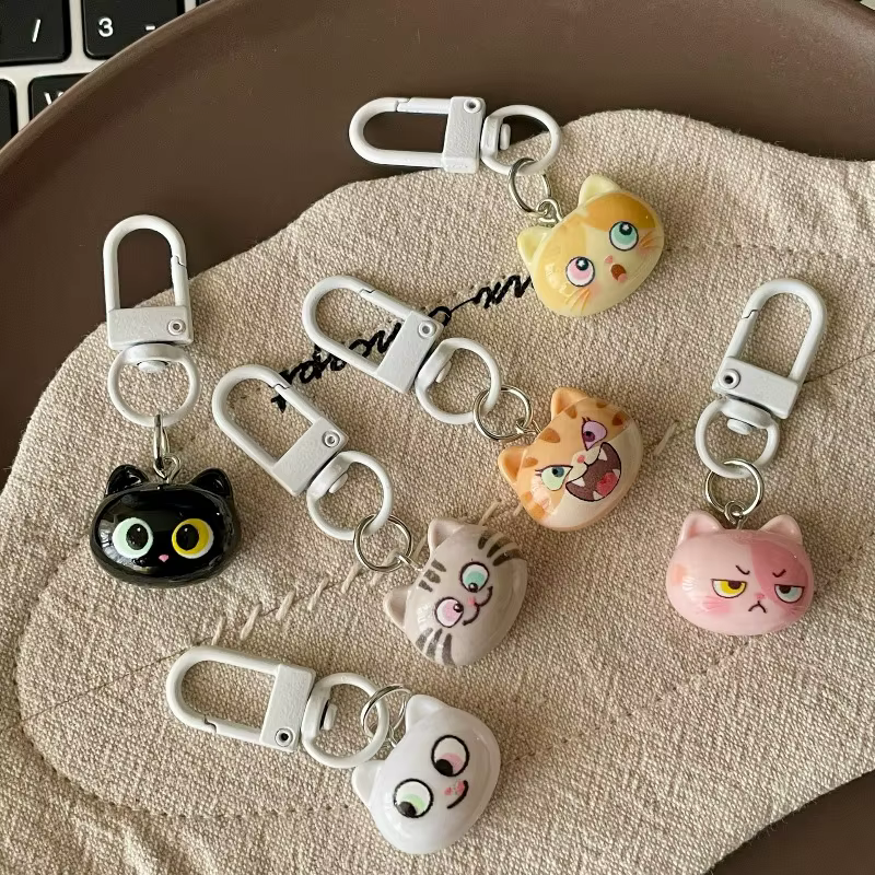 Porte-clés drôle en forme de chat pour femme, breloque de sac mignonne, porte-clés animal en résine, accessoire de décoration pour sac à dos et sac à main, cadeau pour fille