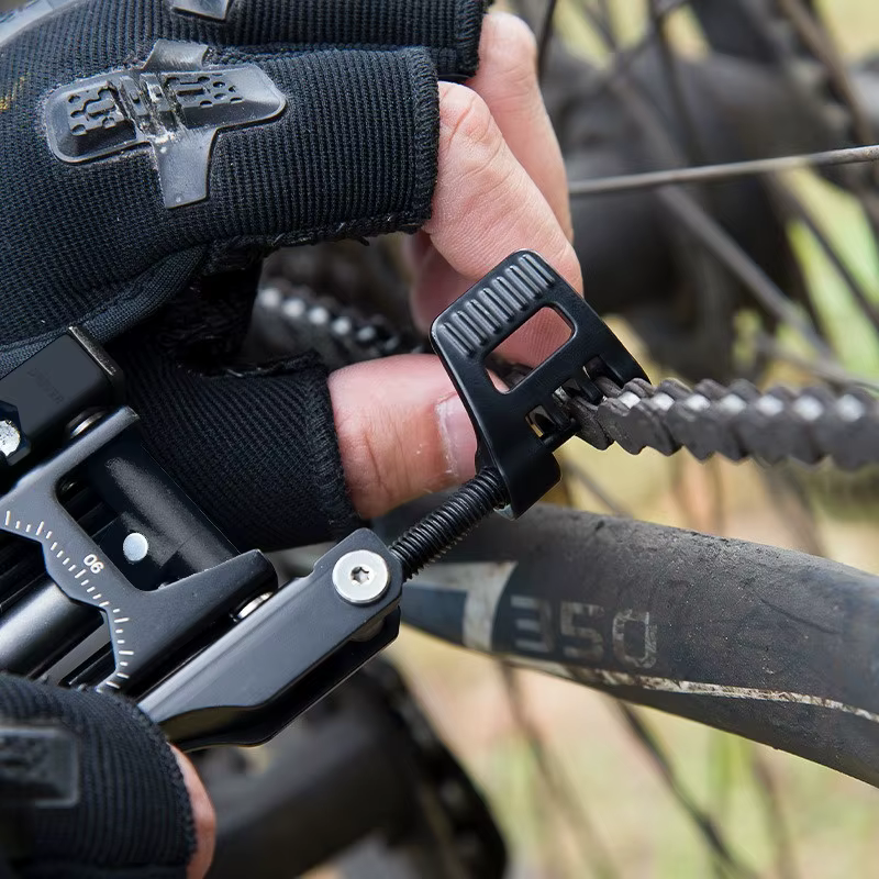 Kit d'outils de réparation de vélos multifonctionnel