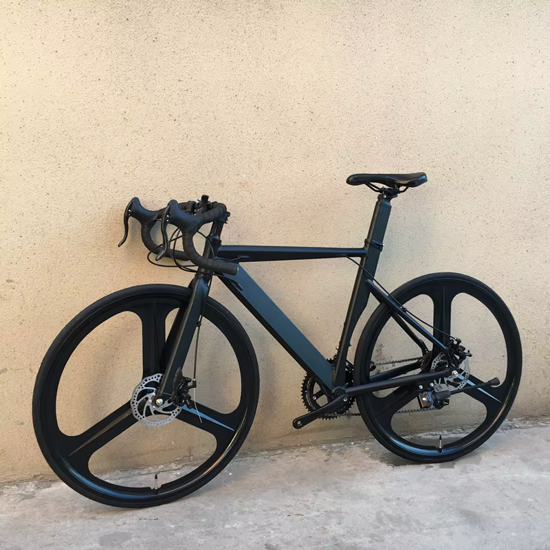 Vélo de route en alliage d'aluminium double frein à disque pour étudiants et adultes