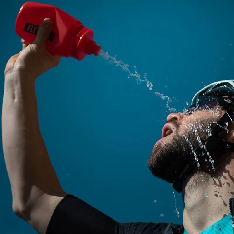 2023 nouvelle bouteille d'eau de cyclisme Elite FLY 550ml bouilloire de vélo de route Ultra légère 54g