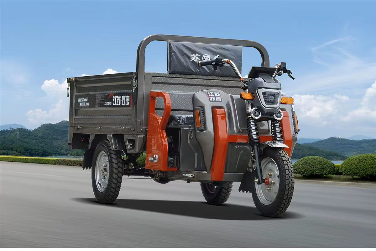 Tricycle cargo électrique 2000W 72V52Ah