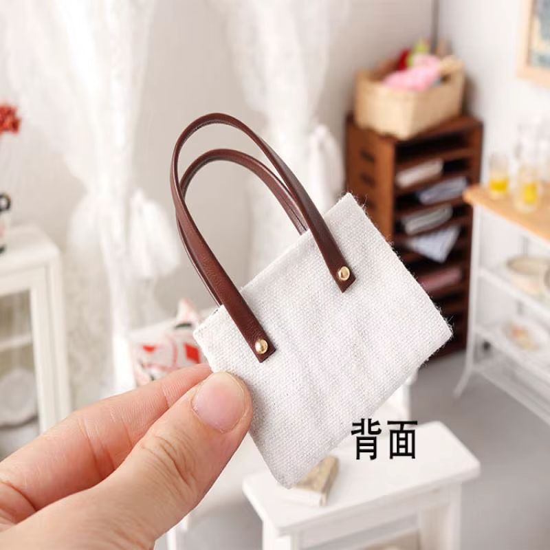Faire semblant de jouer à des jouets ; Mini sac en toile de simulation pour maison de poupée ; Accessoires de tenue