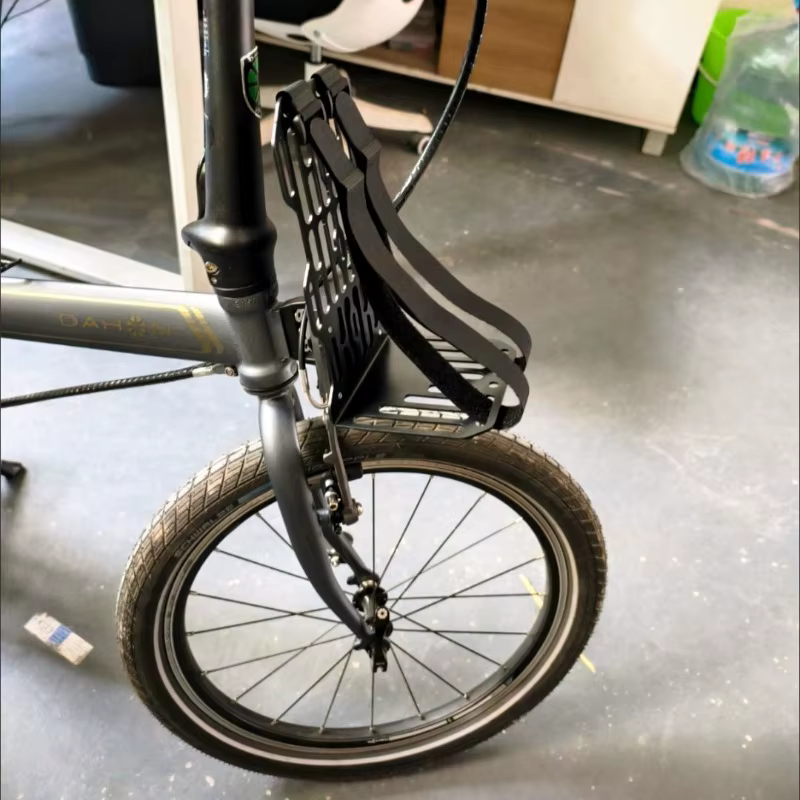 Porte-bagages avant léger pour vélo de route