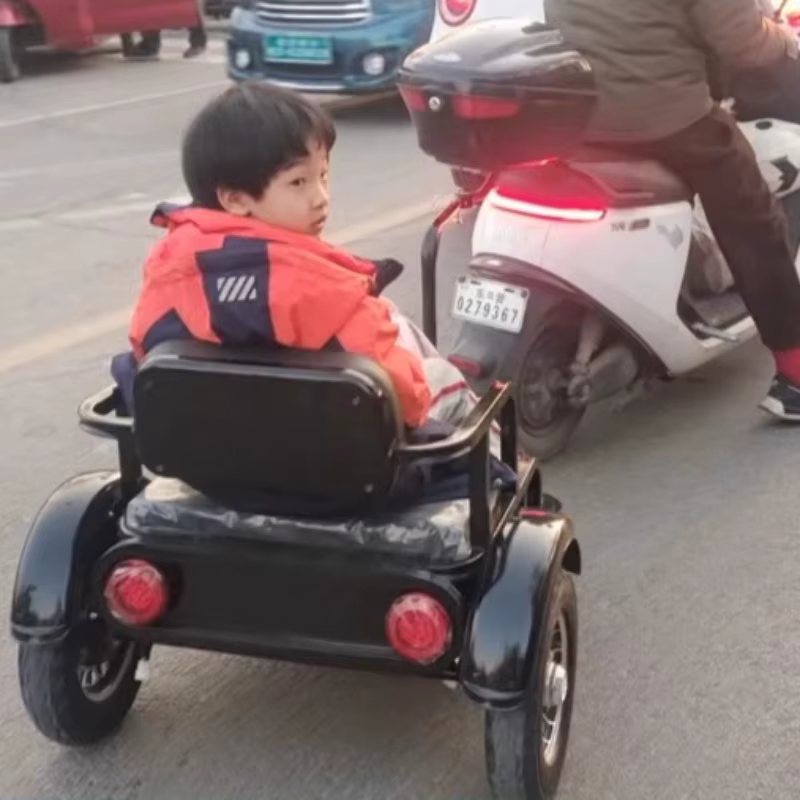 Remorque de vélo électrique d'extérieur en métal