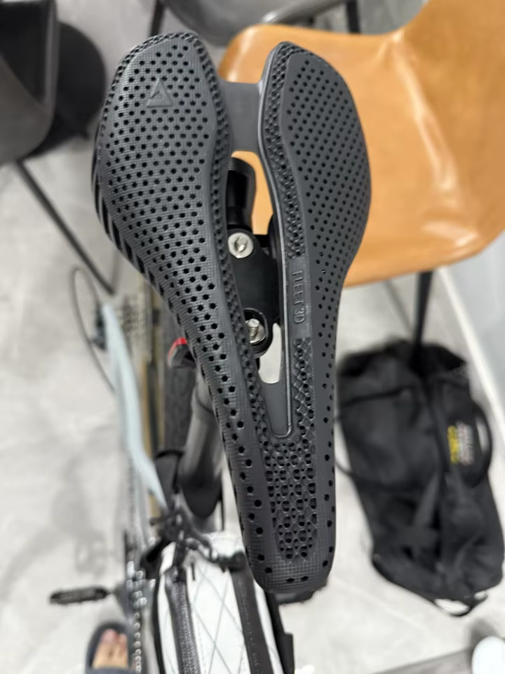GIANT FLEET 3D imprimé Selle vélo 3D siège ultraléger NYLON fibre creux confortable respirant vtt gravier