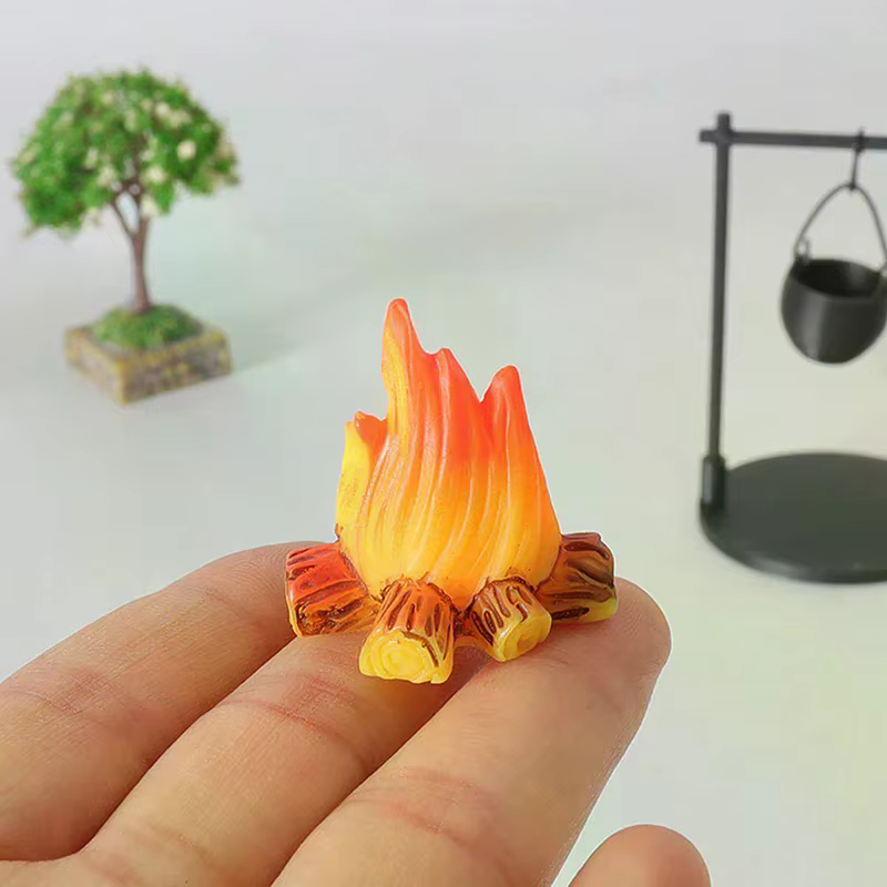 Feu de camp et théière miniatures, décorations de Sculpture miniatures modernes sur le thème fantastique, accessoires artisanaux de bricolage pour la maison et la cuisine