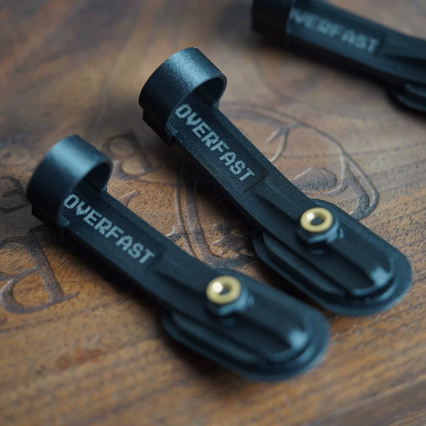Couverture de compartiment de batterie en fibre de carbone ultra légère OVERFAST