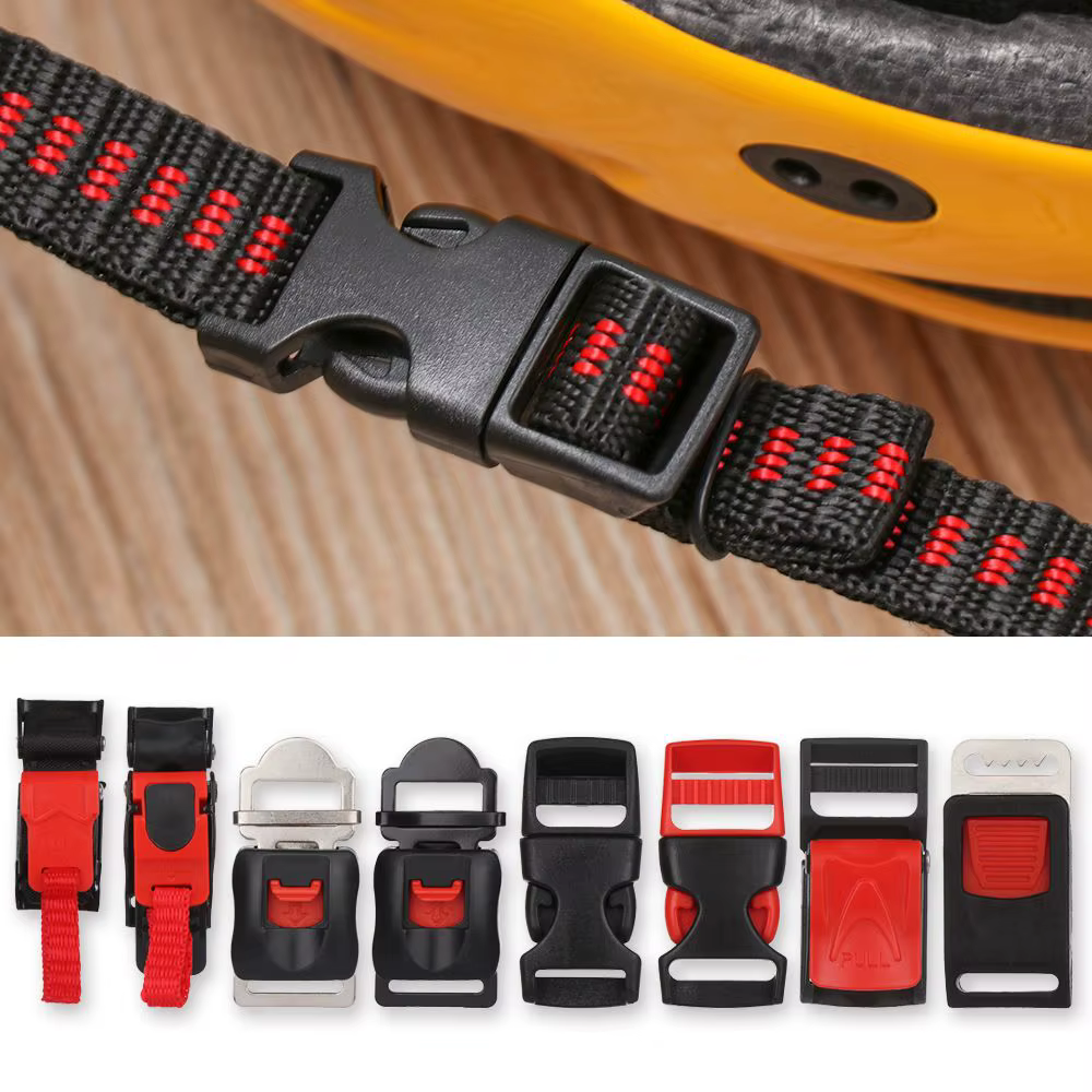 Clips flexibles pour casques de vélo
