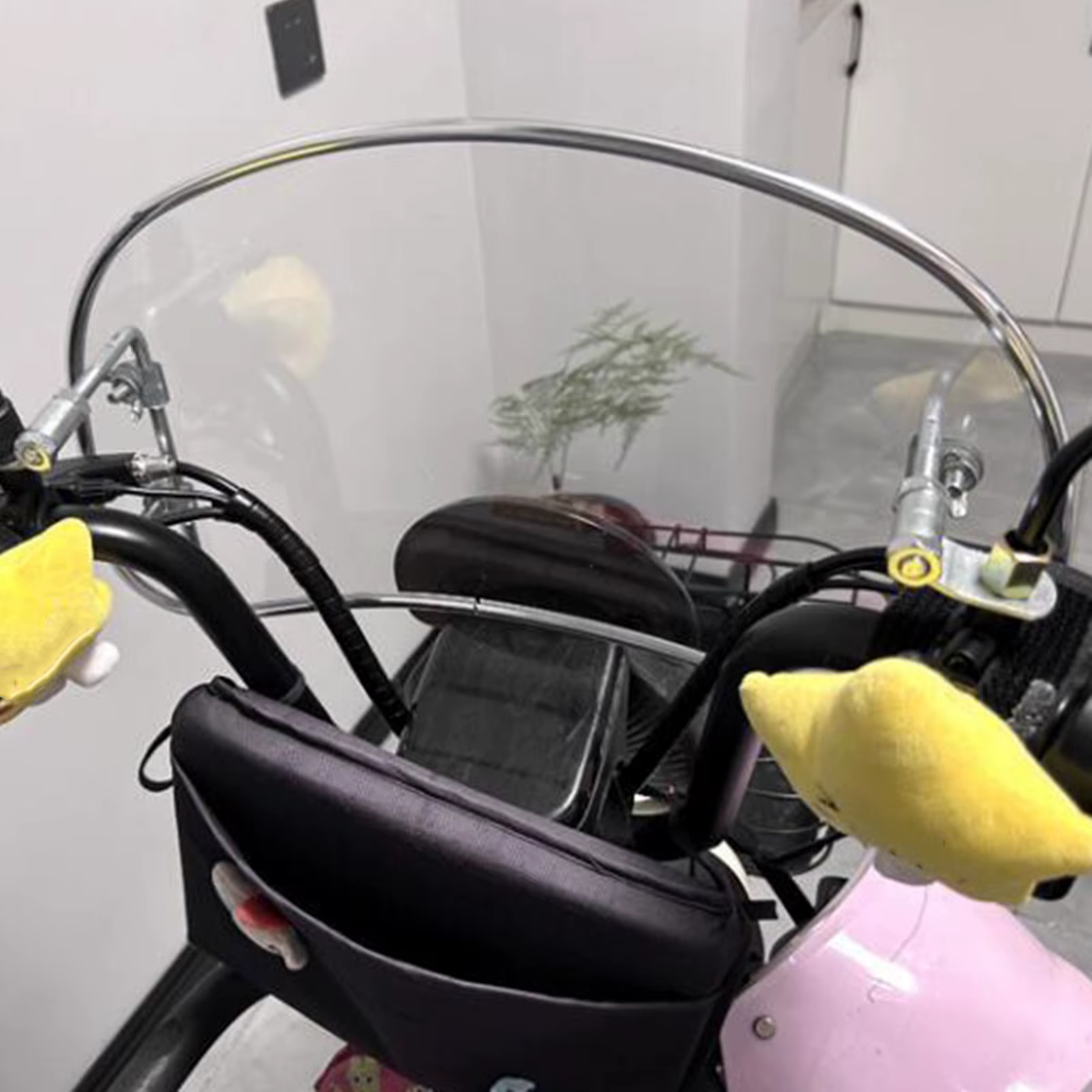 Pare-brise transparent pour vélo électrique