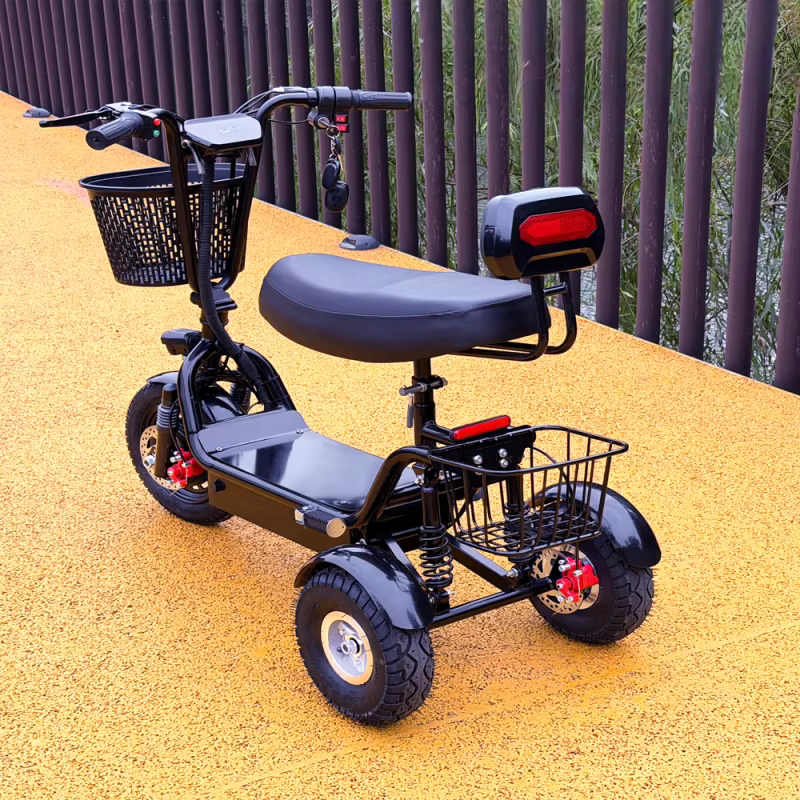 Scooter électrique pliable à 3 roues pour adultes