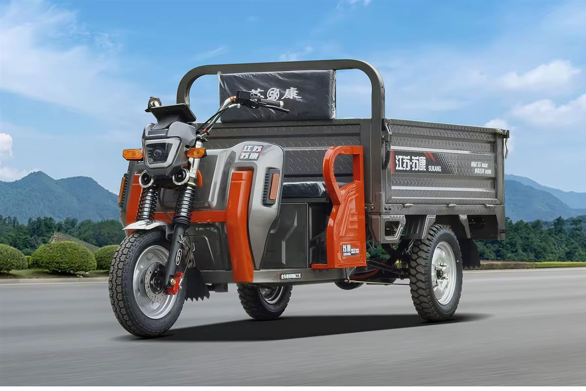 Tricycle cargo électrique 2000W 72V52Ah