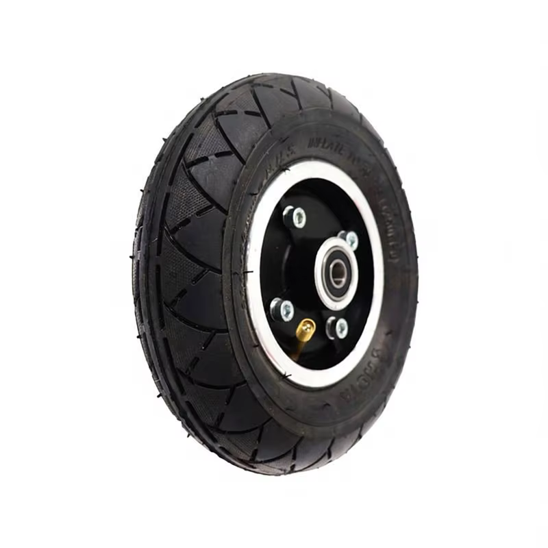 Pneu de trottinette électrique avec freins à tambour