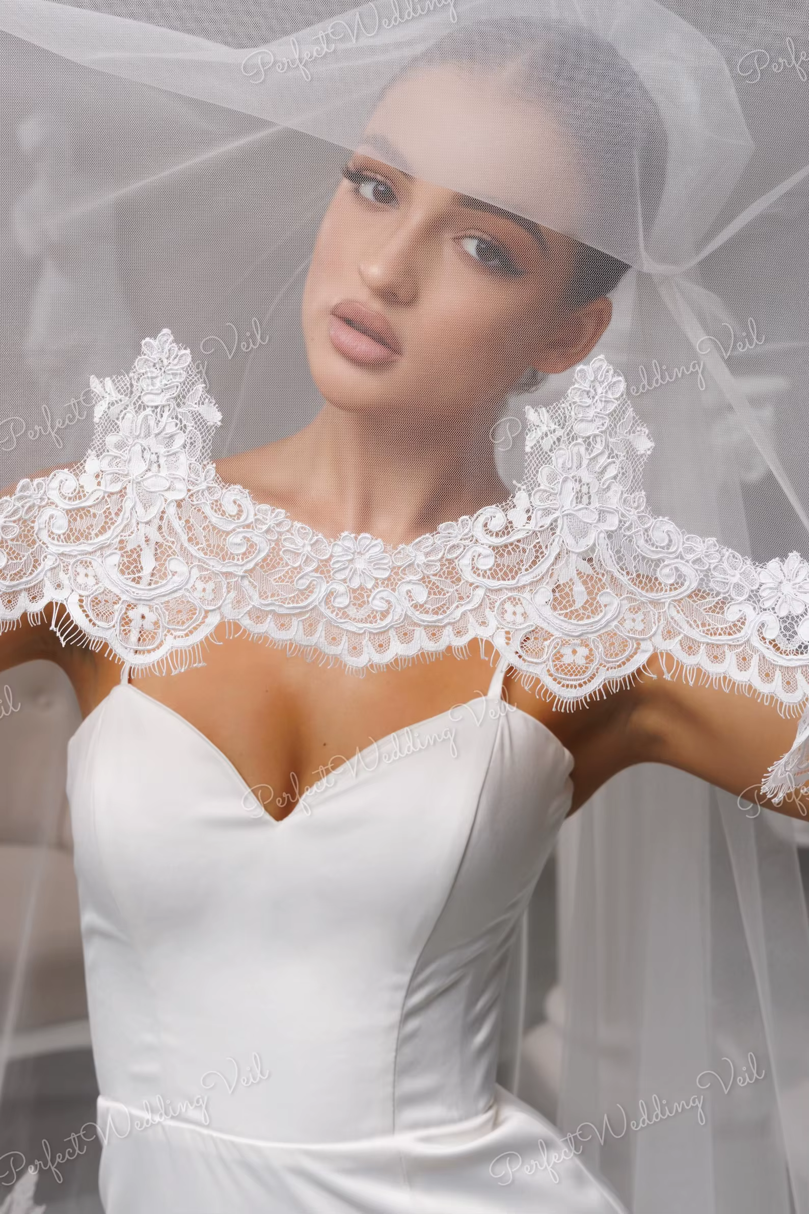 Voile de mariée cathédrale à deux niveaux en tulle doux, avec bordure en dentelle, ivoire, romantique, classique, élégant