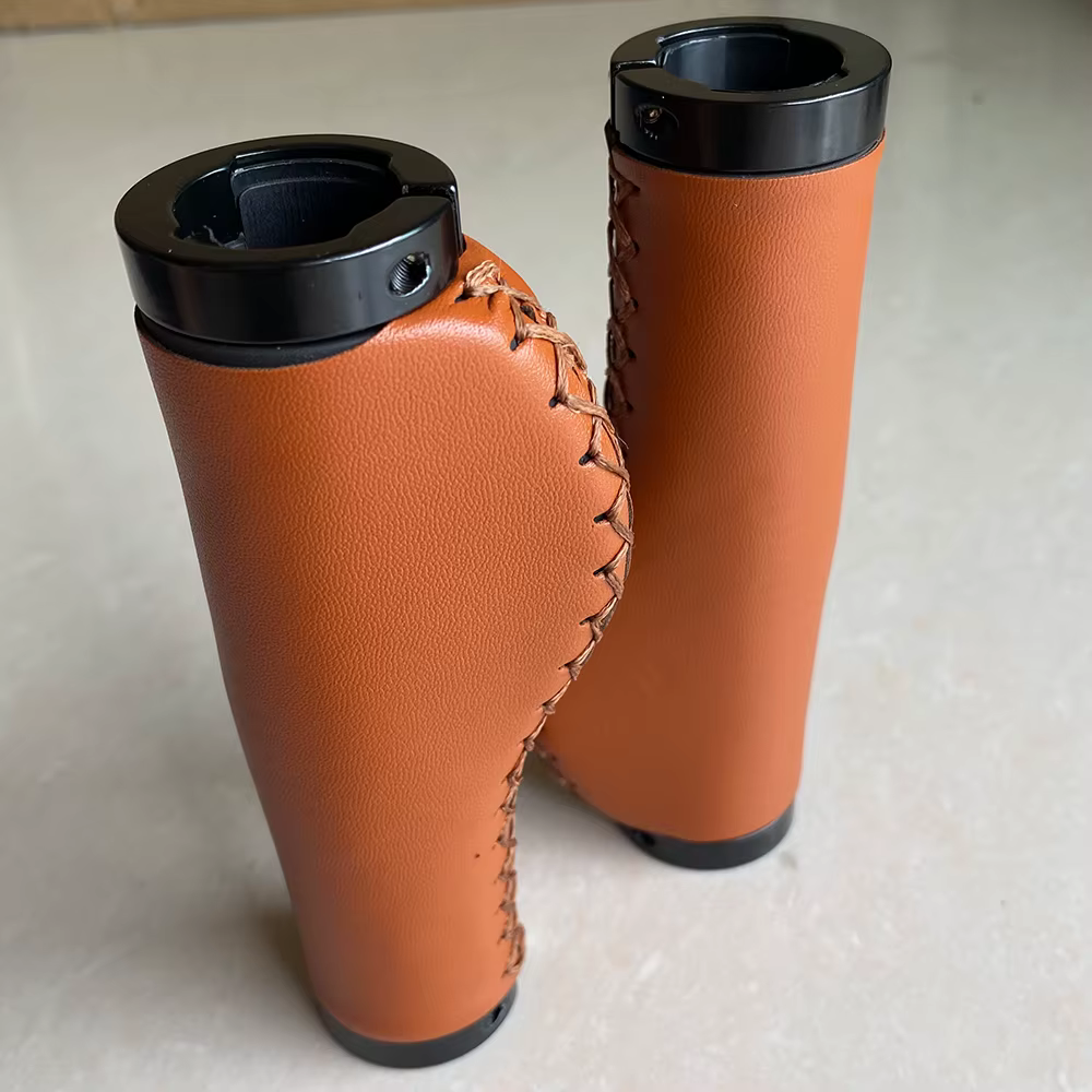 Housse de guidon de vélo en simili cuir marron foncé