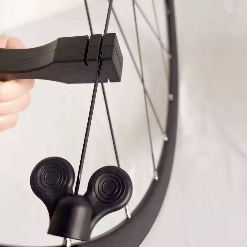Clé à rayons plats pour vélo