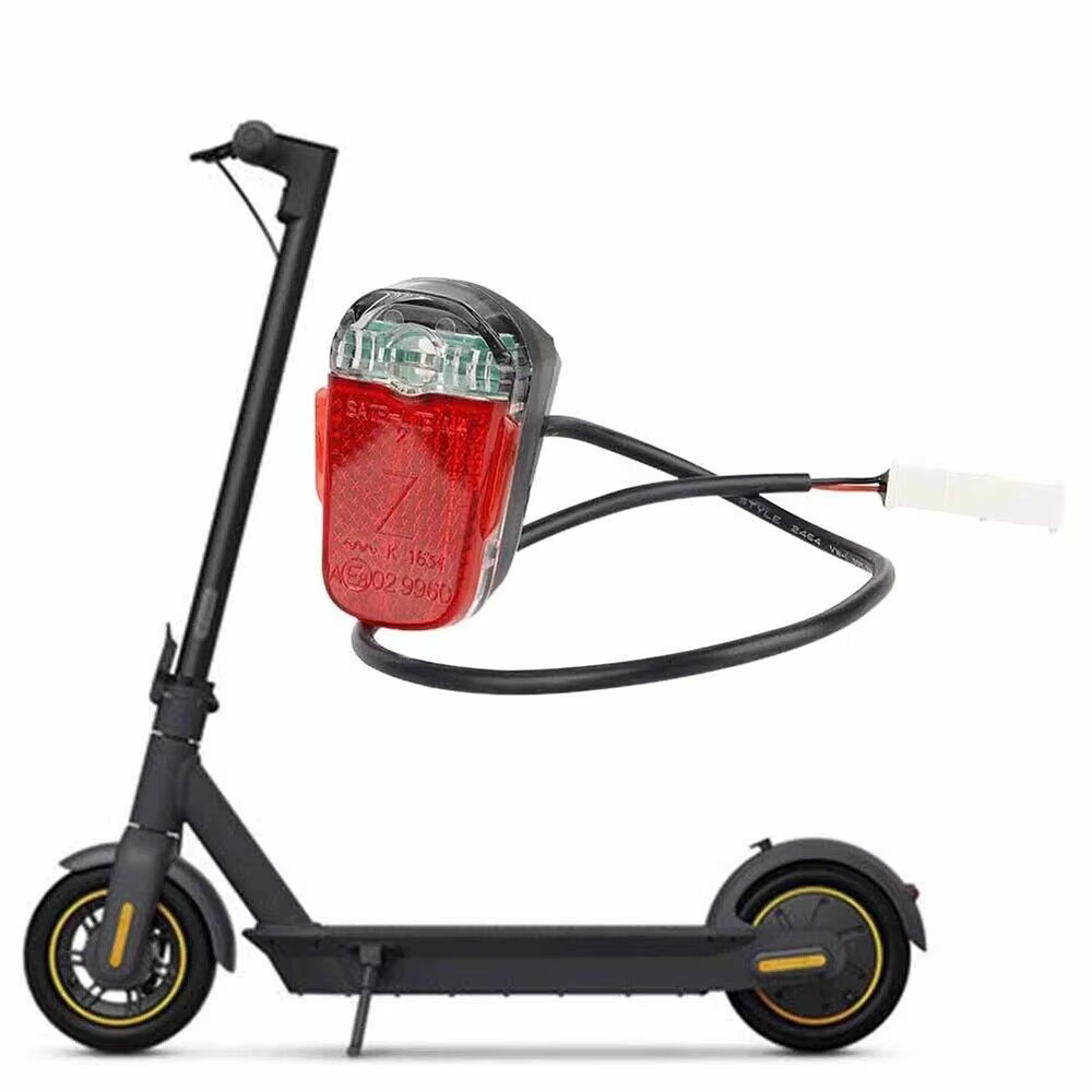 Feu arrière de Scooter électrique feu stop pour Ninebot Max G30D feu arrière ABS garde-boue garde-boue avertissement arrière pièces de feu arrière LED