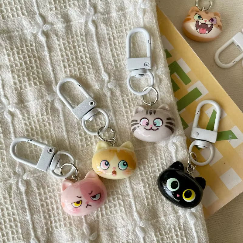 Porte-clés drôle en forme de chat pour femme, breloque de sac mignonne, porte-clés animal en résine, accessoire de décoration pour sac à dos et sac à main, cadeau pour fille