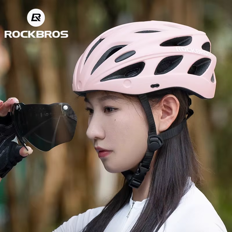 ROCKBROS casque de vélo femmes léger respirant avec lunettes lentille magnétique réglable