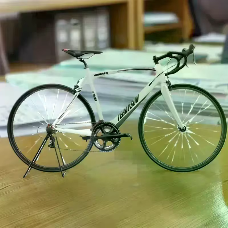 Support de stationnement vertical triangulaire pour vélo