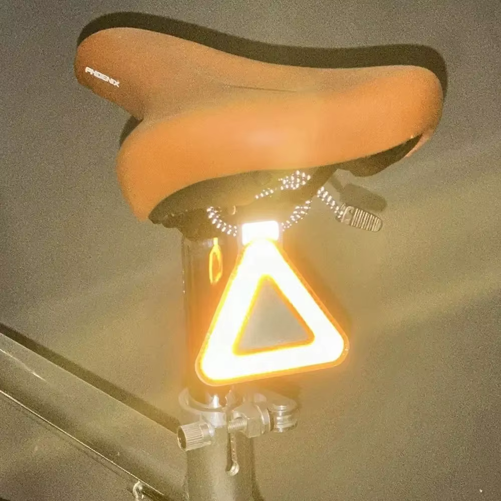 Triangle réfléchissant pour vélo