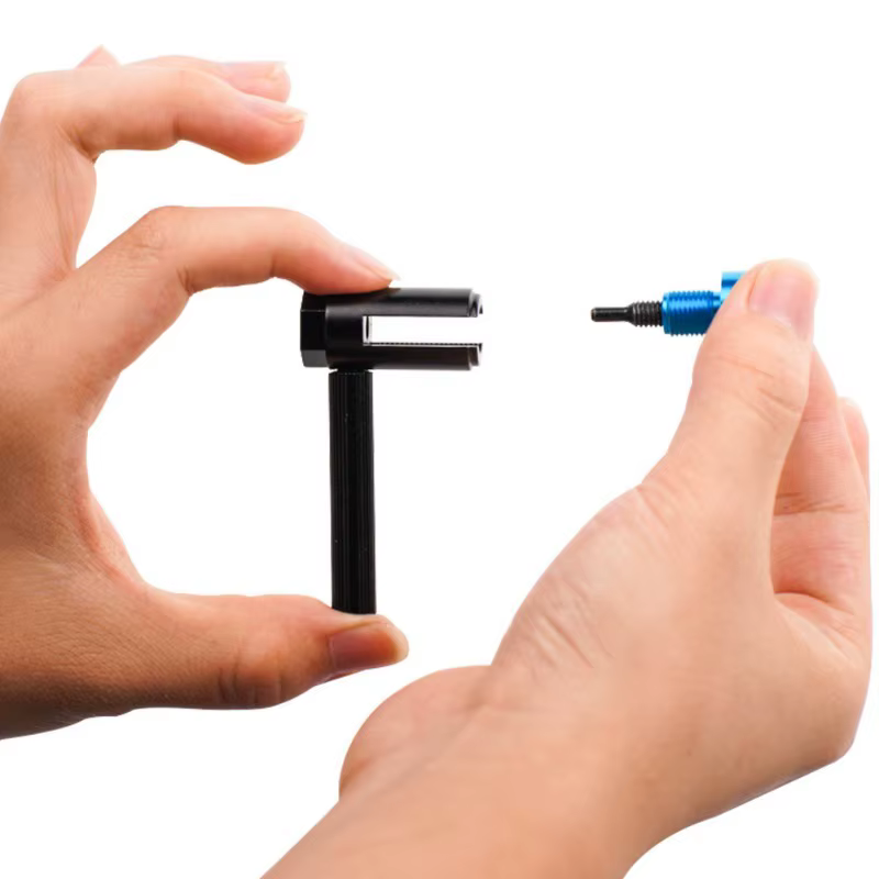 Découpe-chaîne de vélo, outil de réparation pour vélos de route et VTT, mini-accessoires de réparation pour le cyclisme et les sports de plein air