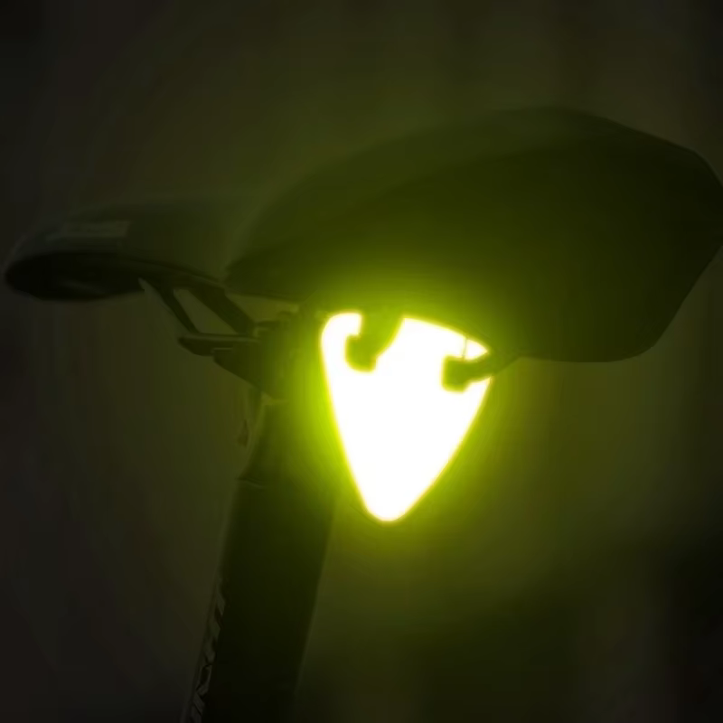 Nouveau réflecteur de vélo de route