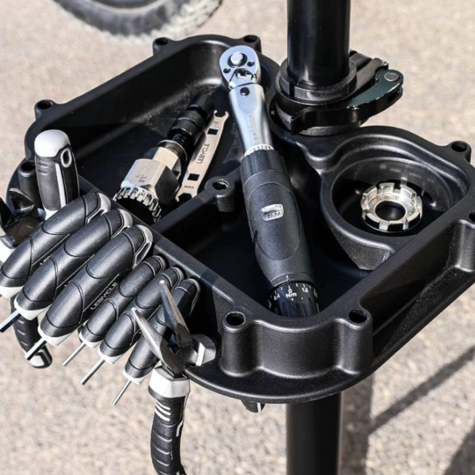Support de réparation de vélo réglable avec pince