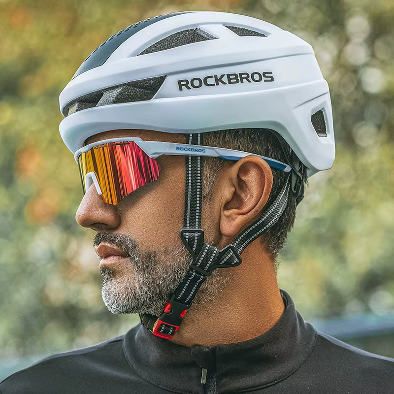 ROCKBROS casque de cyclisme léger couverture magnétique respirant