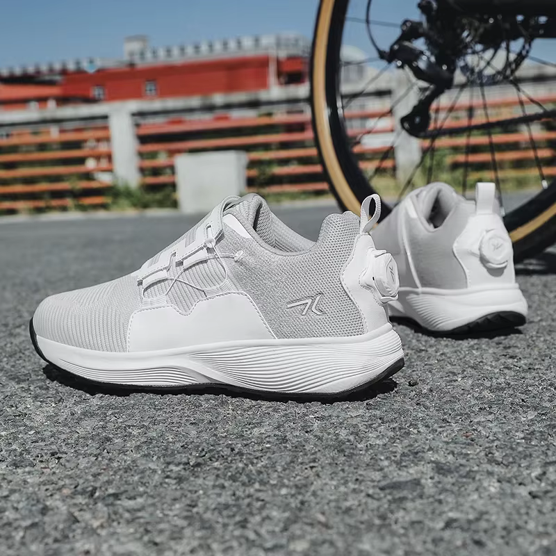 Chaussures de vélo VTT pour hommes et femmes