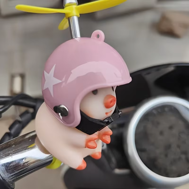 Décoration de scooter électrique en forme de petit cochon mignon