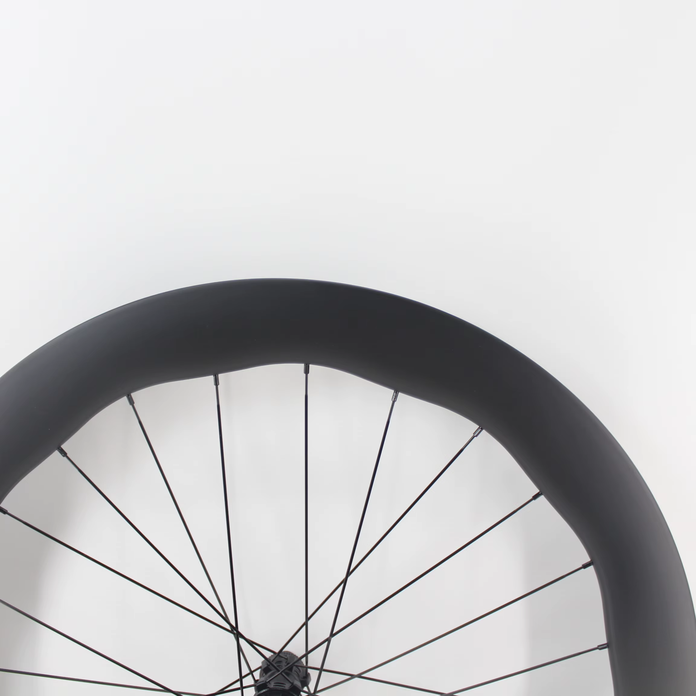 Nouveau vélo de course Ironman 700C