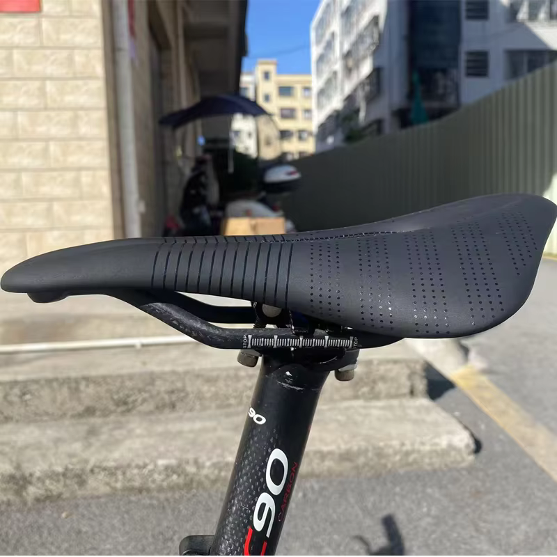 Selle de vélo Samana-noir douce et confortable