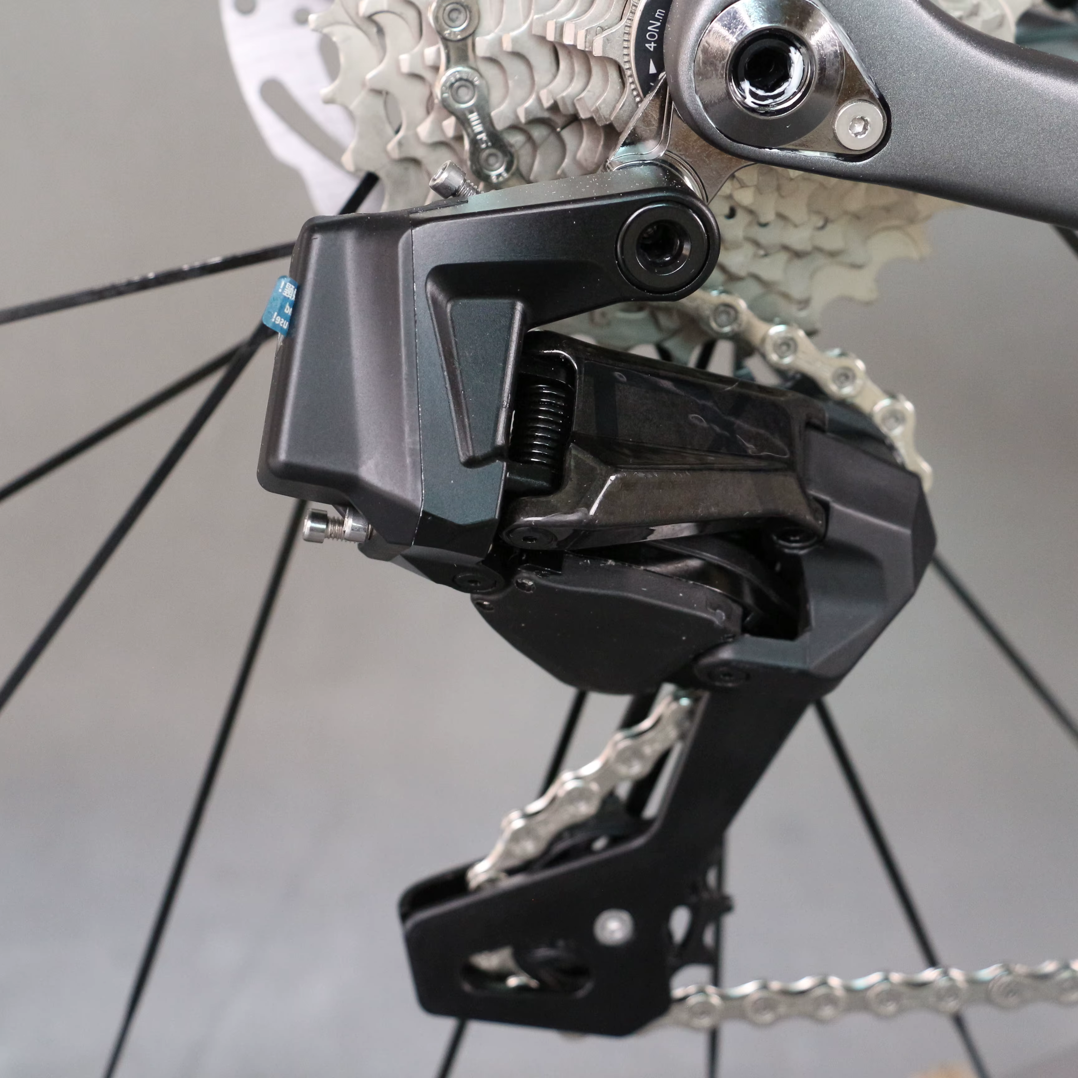 Vélo de route léger de plein carbone de bicyclette TT-X42 de style le plus récent avec des roues électriques sans fil d'ensemble de groupe de WheelTop
